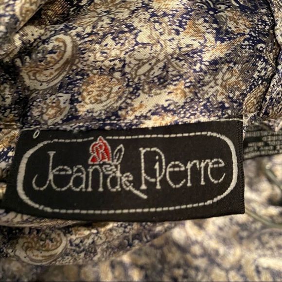 vtg 80s•satin blouse with high ruffled neck - Picture 9 of 10